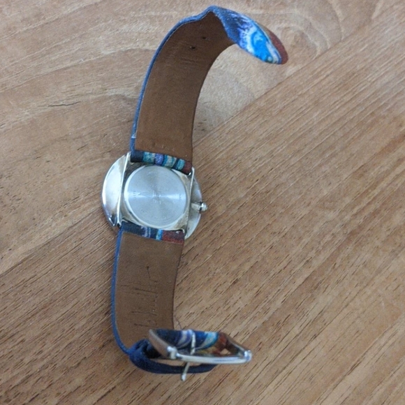 Vintage Nicole Miller "Time Flies" Watch - Picture 5 of 8